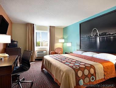 Motel Super 8 By Wyndham Fairview Heights-st. Louis 2*