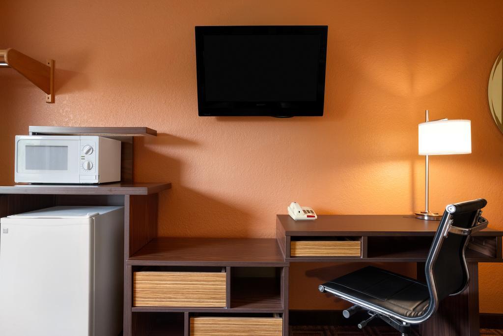 Super 8 By Wyndham Fairview Heights-st. Louis Fairview Heights