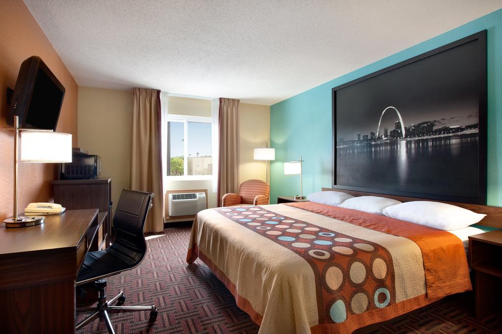 Super 8 By Wyndham Fairview Heights-st. Louis 2*