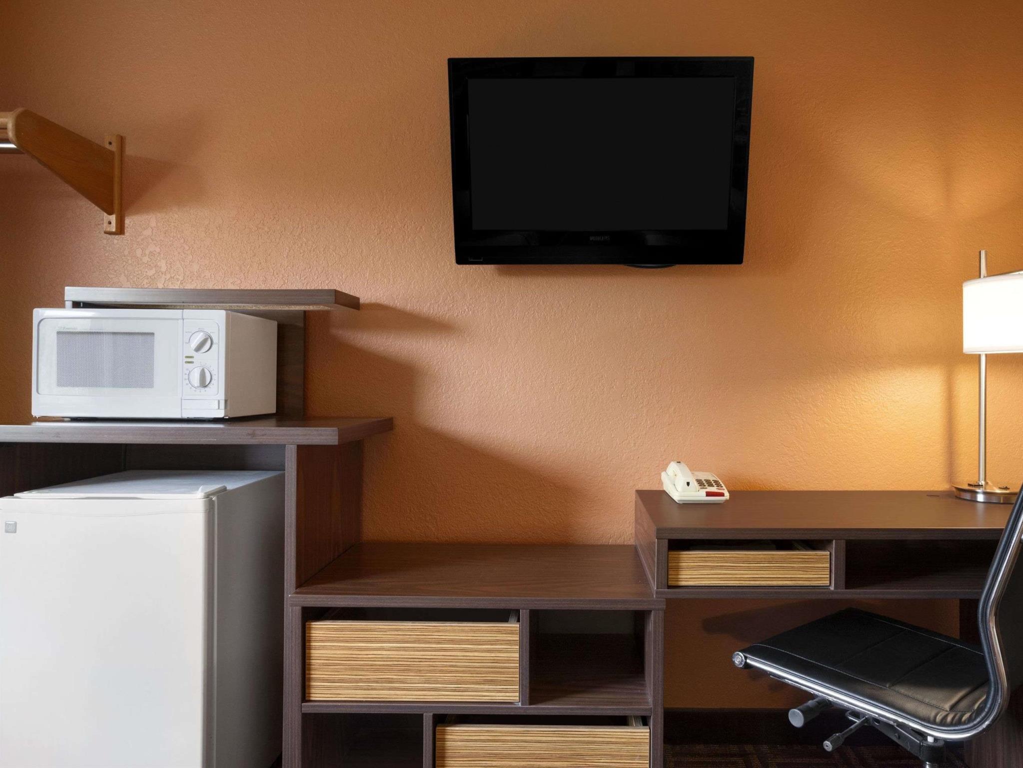 Super 8 By Wyndham Fairview Heights-st. Louis Motel 2*