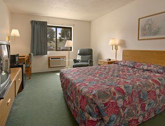 Super 8 By Wyndham Fairview Heights-st. Louis Motel 2*