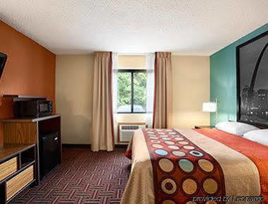 Motel Super 8 By Wyndham Fairview Heights-st. Louis